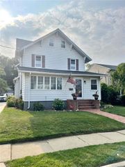 40 Southard Avenue, Rockville Centre, NY 11570