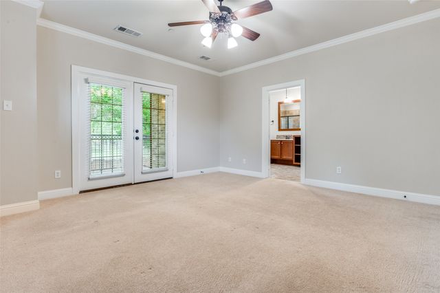 928 Brook Forest Lane, Euless, TX 76039