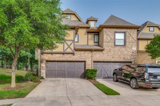 928 Brook Forest Lane, Euless, TX 76039