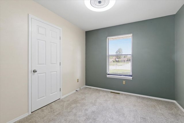 2311 W Roxbury Street, Springfield, MO 65807