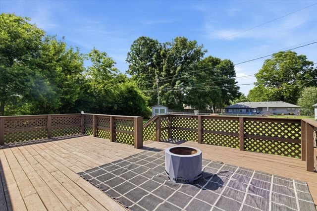 2311 W Roxbury Street, Springfield, MO 65807