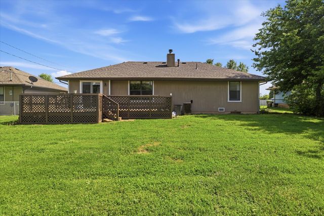 2311 W Roxbury Street, Springfield, MO 65807