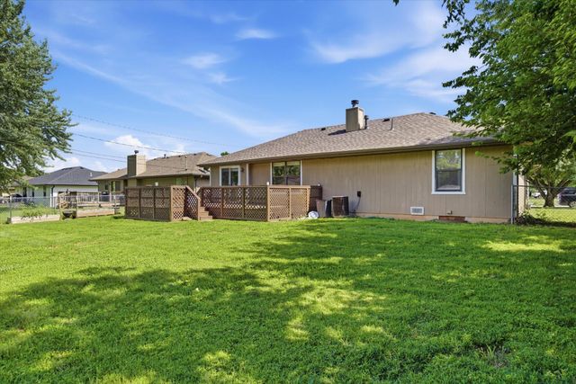 2311 W Roxbury Street, Springfield, MO 65807