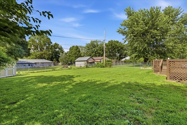 2311 W Roxbury Street, Springfield, MO 65807