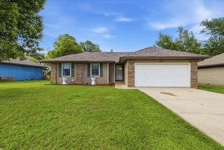 2311 W Roxbury Street, Springfield, MO 65807