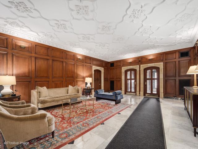 3920 N LAKE SHORE Drive 12N, Chicago, IL 60613