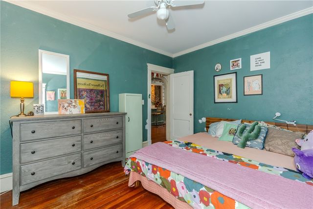 18 Bow Street, Cranston, RI 02905