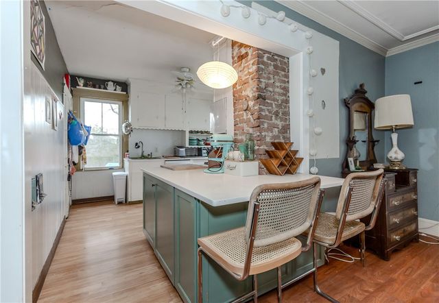 18 Bow Street, Cranston, RI 02905