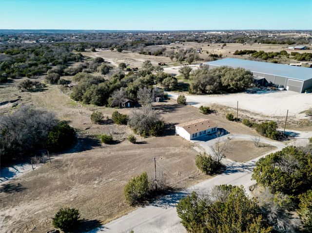 3233 Deer Path Lane 1, Weatherford, TX 76085