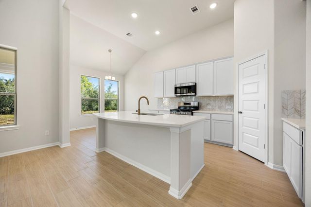 1081 Westfork Drive, Sealy, TX 77474