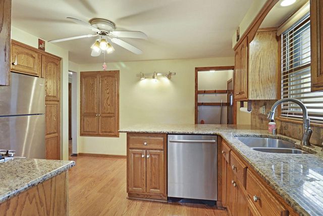 5025 Harrison ROAD, Kenosha, WI 53142