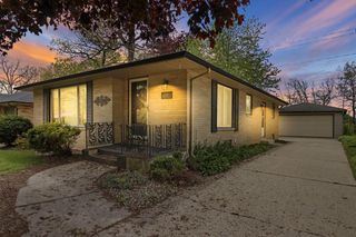 5025 Harrison ROAD, Kenosha, WI 53142