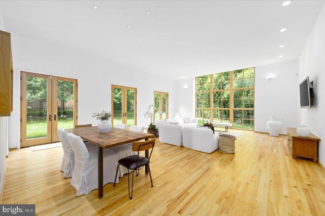 2500 BUCKELEW DR, Falls Church, VA 22046