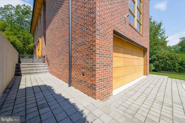 2500 BUCKELEW DR, Falls Church, VA 22046