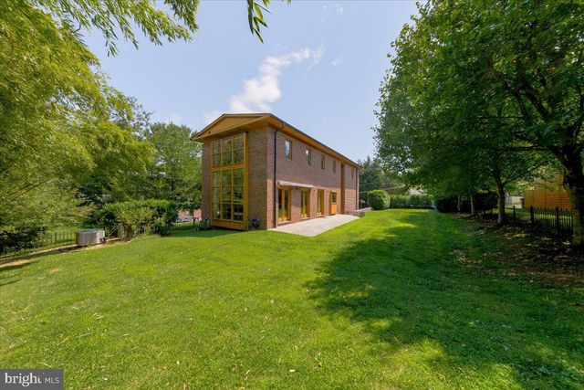 2500 BUCKELEW DR, Falls Church, VA 22046
