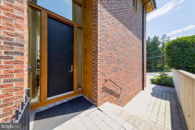 2500 BUCKELEW DR, Falls Church, VA 22046