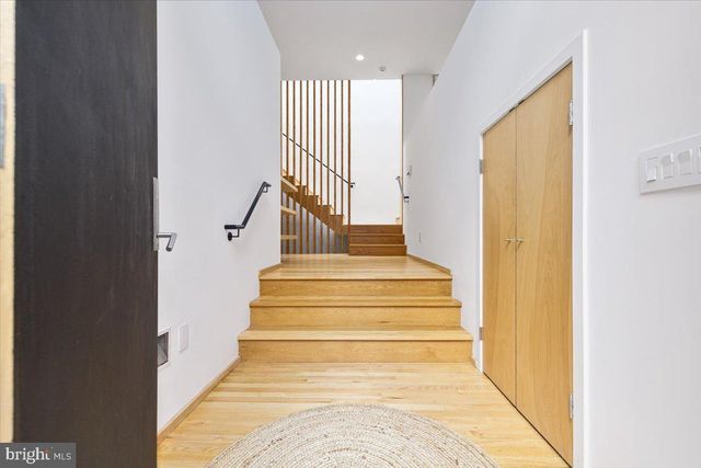 2500 BUCKELEW DR, Falls Church, VA 22046