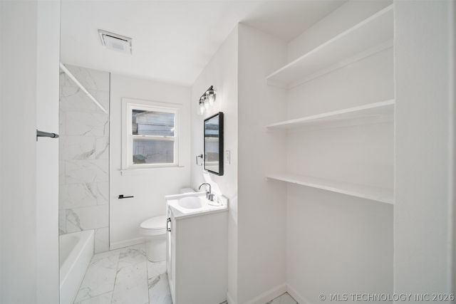 559 S Sandusky Avenue, Tulsa, OK 74112