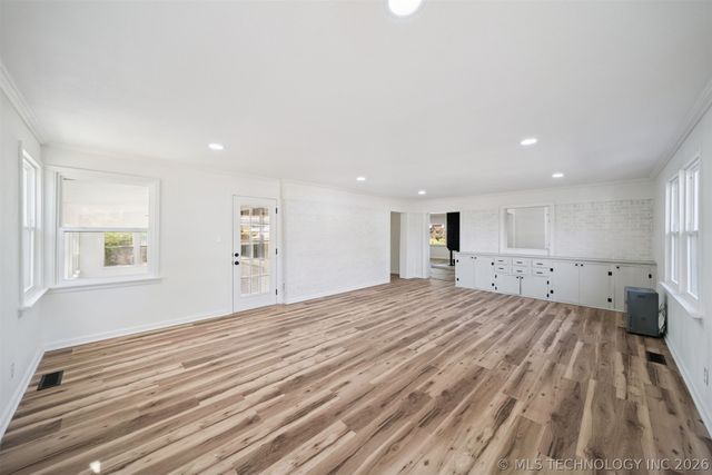 559 S Sandusky Avenue, Tulsa, OK 74112