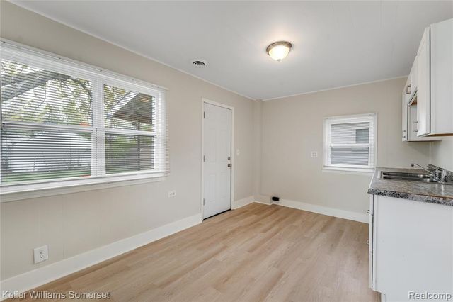 24646 Tuscany Avenue, Eastpointe, MI 48021