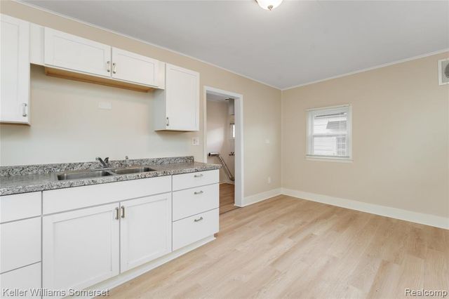 24646 Tuscany Avenue, Eastpointe, MI 48021