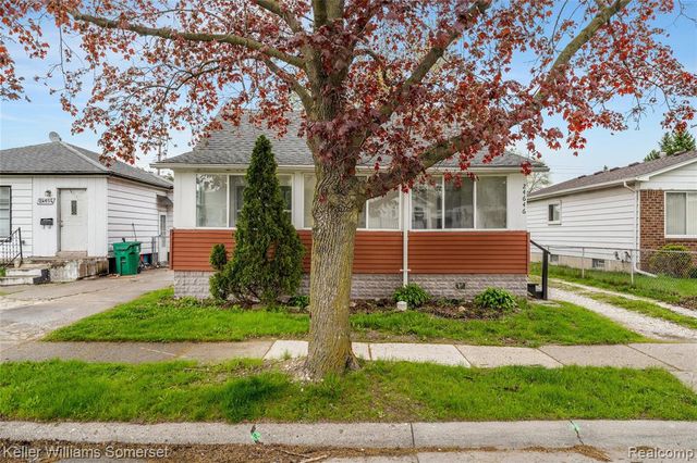 24646 Tuscany Avenue, Eastpointe, MI 48021