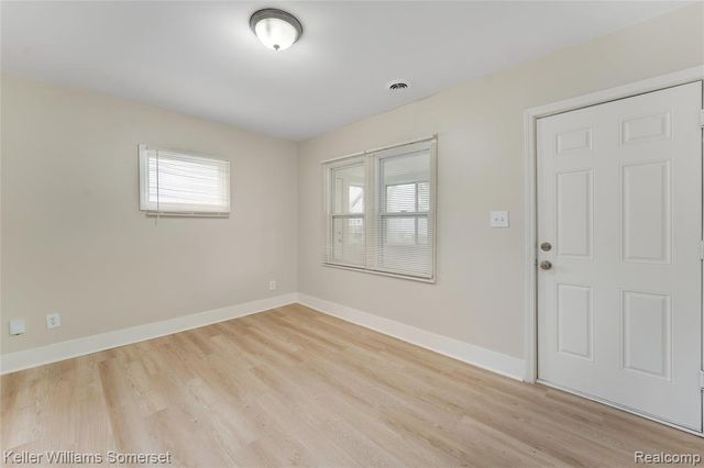 24646 Tuscany Avenue, Eastpointe, MI 48021