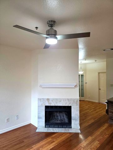 4800 W Lovers Lane 512, Dallas, TX 75209