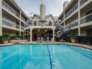 4800 W Lovers Lane 512, Dallas, TX 75209