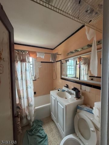 34 Meadowbrook Pl, Maplewood Twp., NJ 07040