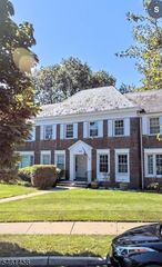 34 Meadowbrook Pl, Maplewood Twp., NJ 07040