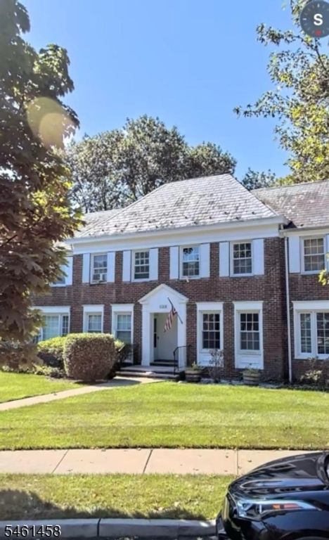 34 Meadowbrook Pl, Maplewood Twp., NJ 07040