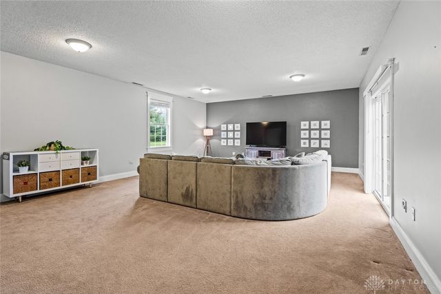 1144 Rockwell Drive, Xenia, OH 45385