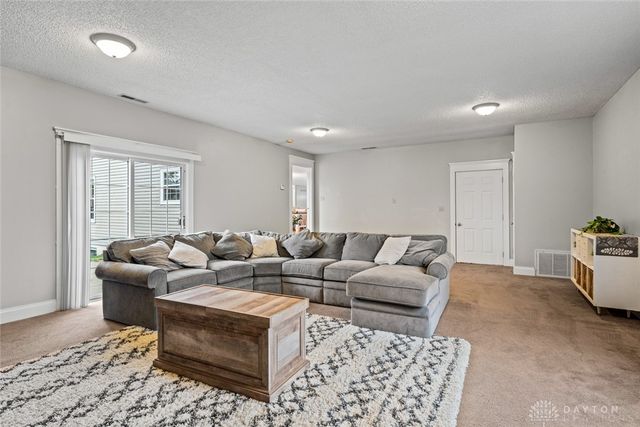 1144 Rockwell Drive, Xenia, OH 45385