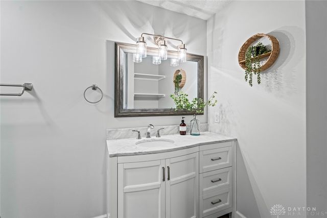 1144 Rockwell Drive, Xenia, OH 45385