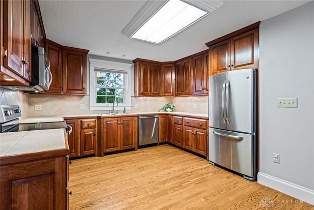 1144 Rockwell Drive, Xenia, OH 45385