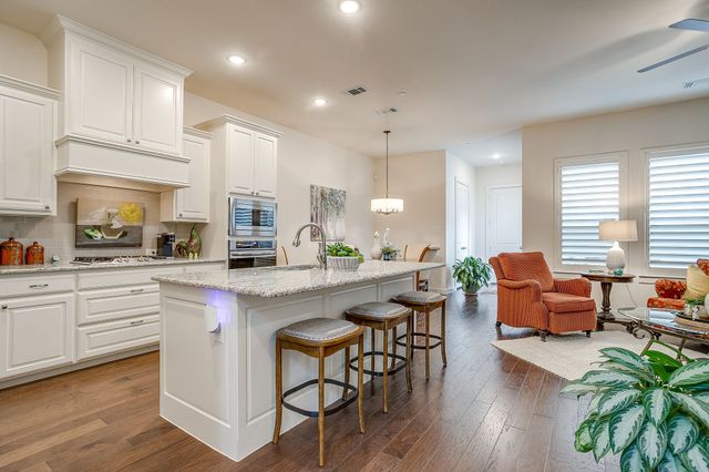 8718 Mangham Street, North Richland Hills, TX 76180