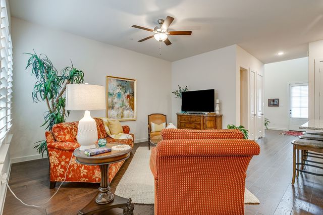 8718 Mangham Street, North Richland Hills, TX 76180