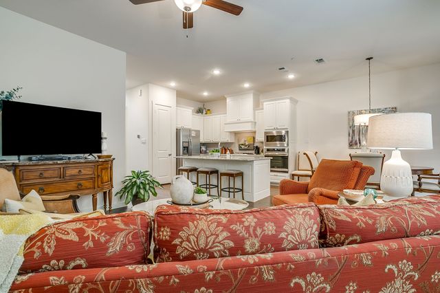 8718 Mangham Street, North Richland Hills, TX 76180