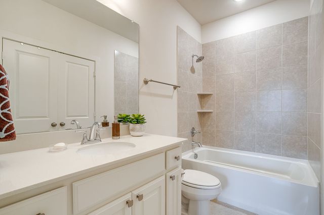 8718 Mangham Street, North Richland Hills, TX 76180