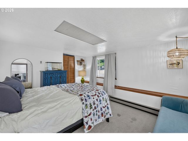5963 SHAW Hwy, Aumsville, OR 97325