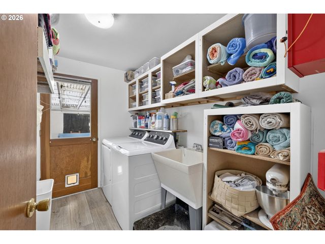 5963 SHAW Hwy, Aumsville, OR 97325