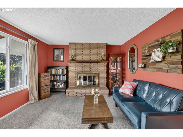 5963 SHAW Hwy, Aumsville, OR 97325