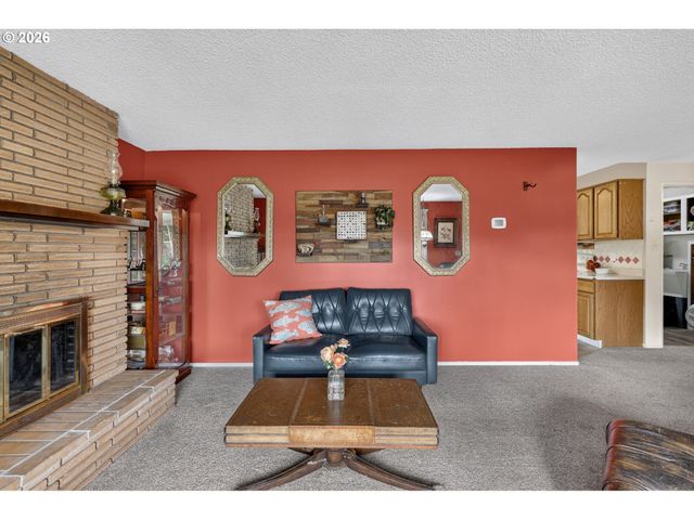 5963 SHAW Hwy, Aumsville, OR 97325