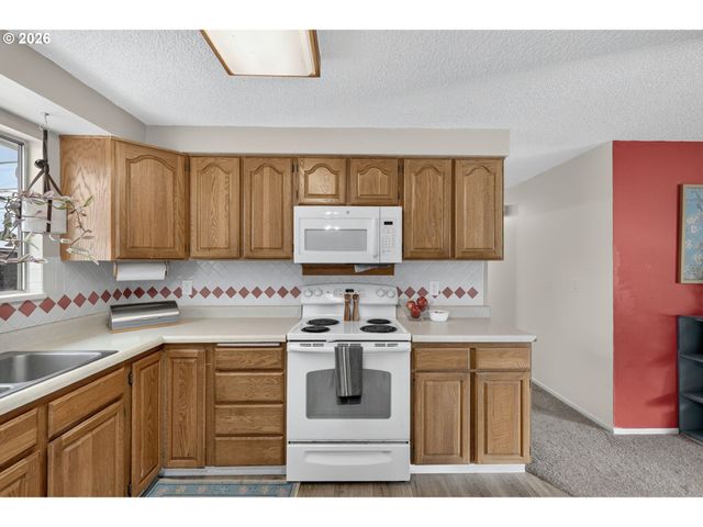 5963 SHAW Hwy, Aumsville, OR 97325
