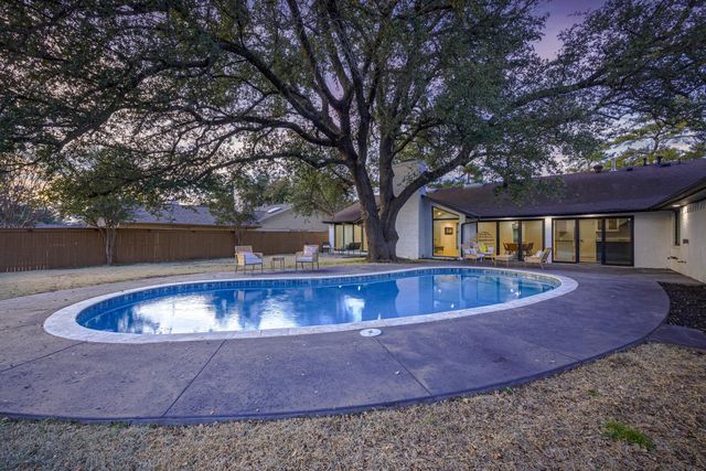 4048 Allencrest Lane, Dallas, TX 75244