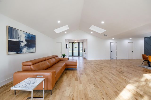 4048 Allencrest Lane, Dallas, TX 75244