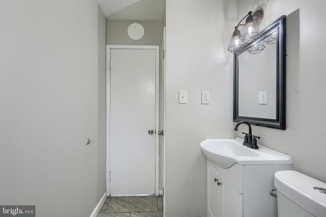 1405 INGLESIDE AVE, Baltimore, MD 21207