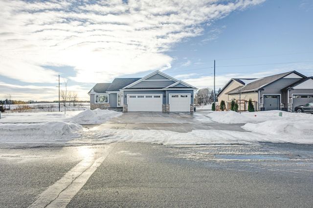 11411 Latham Lane, Chisago City, MN 55013