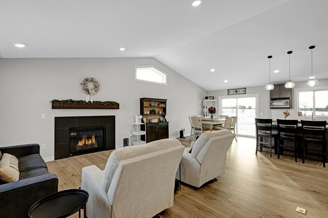 11411 Latham Lane, Chisago City, MN 55013